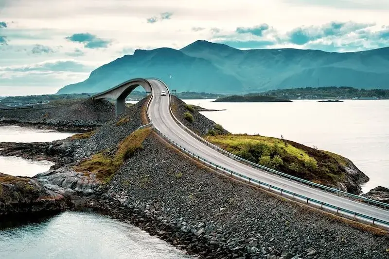 Ile ludno艣ci ma Norwegia?